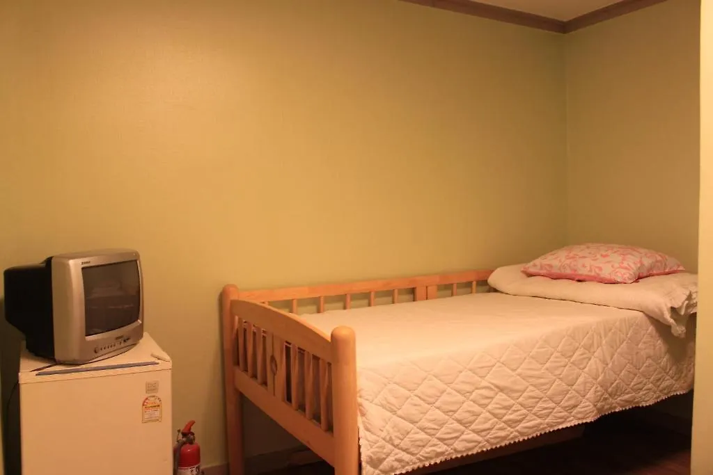 סיאול Hostel Wow